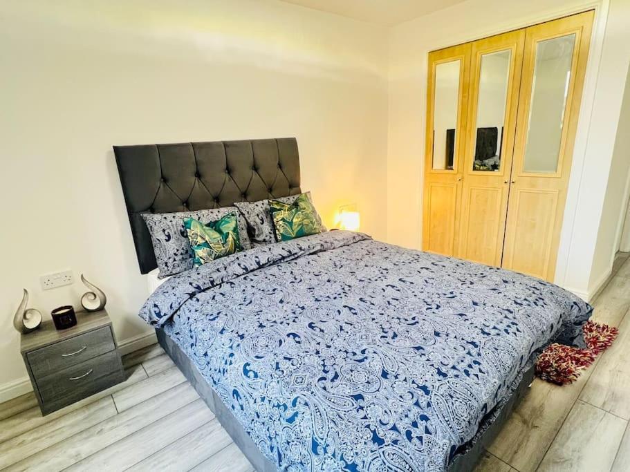 Superb 2 Bedroom Apartment With Free Parking Edinburgh Kültér fotó