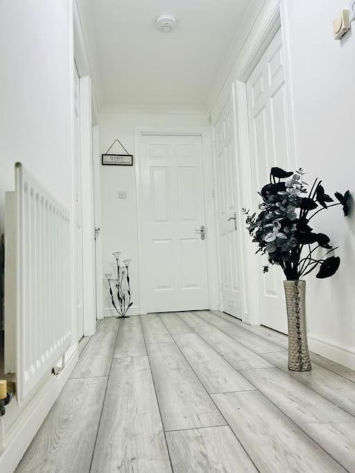 Superb 2 Bedroom Apartment With Free Parking Edinburgh Kültér fotó