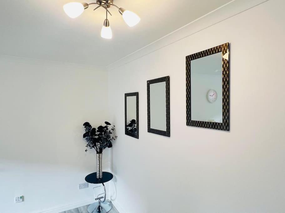 Superb 2 Bedroom Apartment With Free Parking Edinburgh Kültér fotó