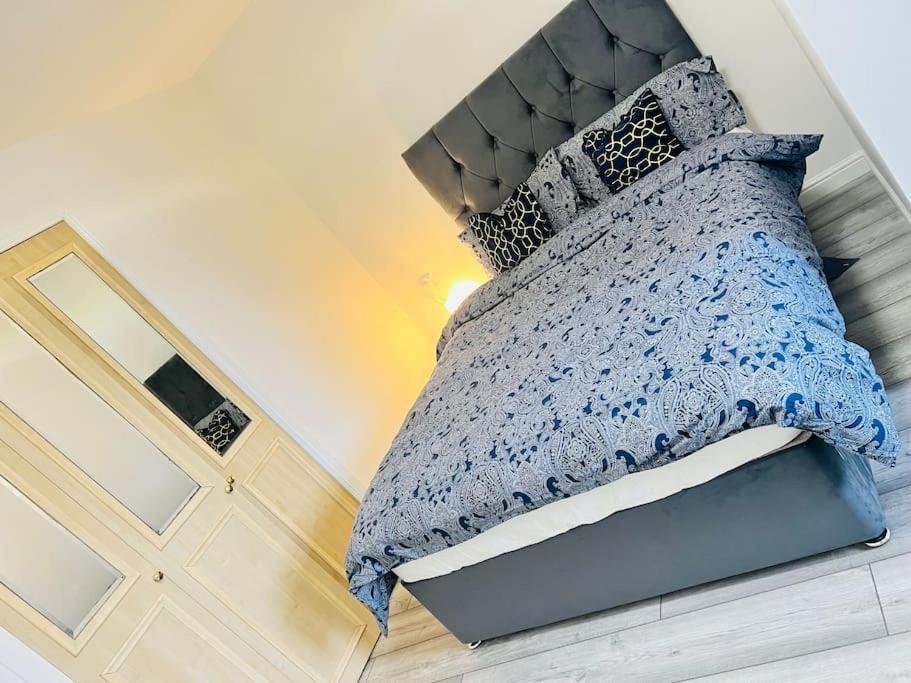 Superb 2 Bedroom Apartment With Free Parking Edinburgh Kültér fotó