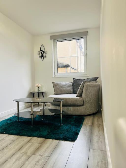 Superb 2 Bedroom Apartment With Free Parking Edinburgh Kültér fotó